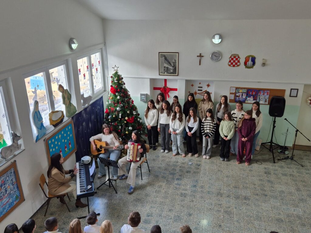 Božićna priredba u OŠ Vranić